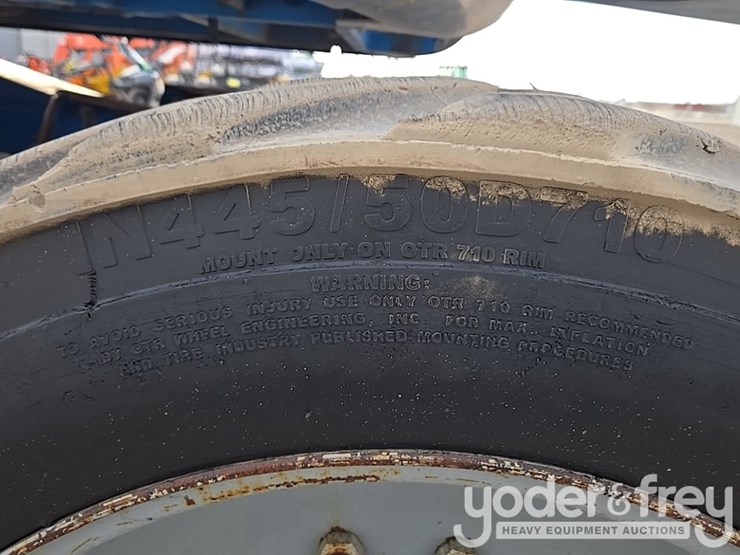 2015-genie-zx-135-image-66