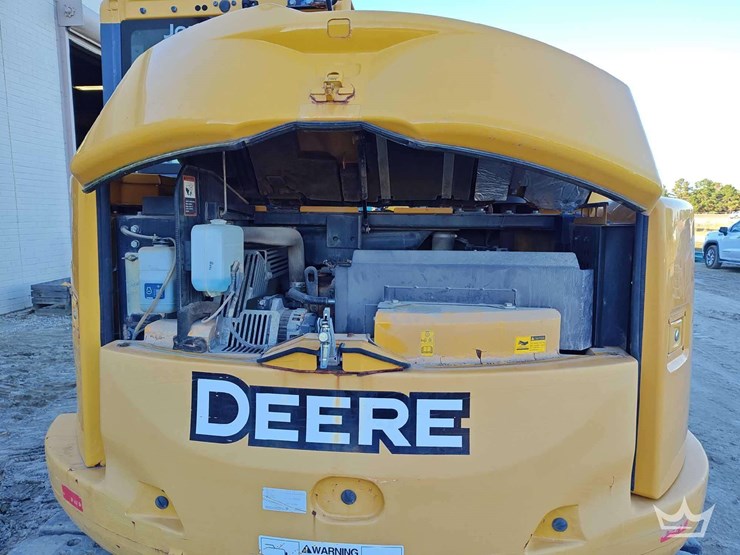 2019-deere-85g-image-37