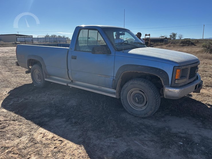 1997-gmc-sierra-2500-sl-image-2