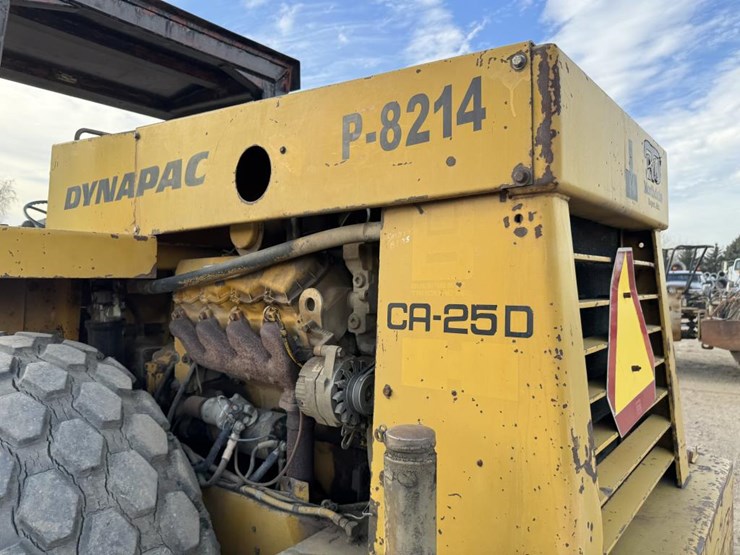 1982-caterpillar-3208-image-29