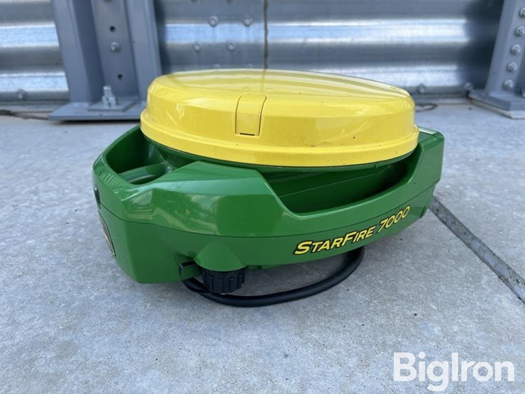 john-deere-7000-image-1