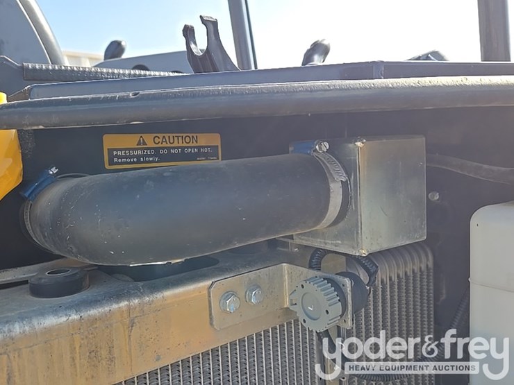 2020-deere-35g-image-62