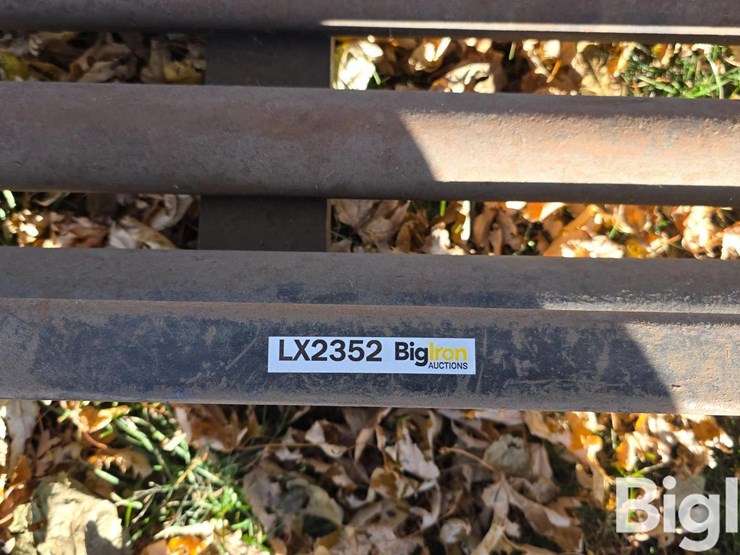 4wd-tractor-rock-box-image-16