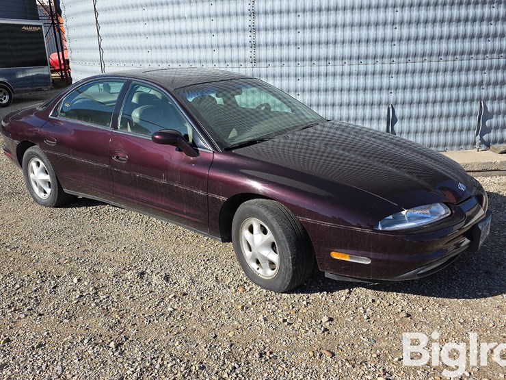 1995-oldsmobile-aurora-4-door-sedan-image-3