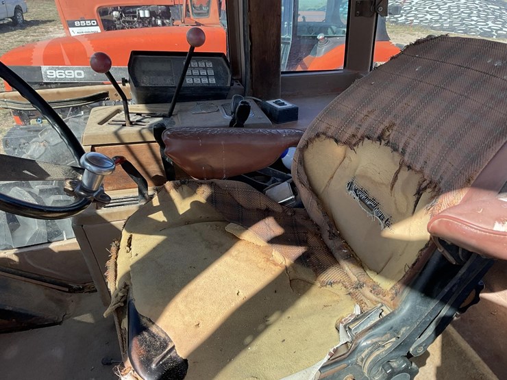 allis-chalmers-4w220-image-24