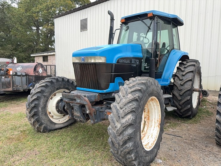 new-holland-8770-image-2