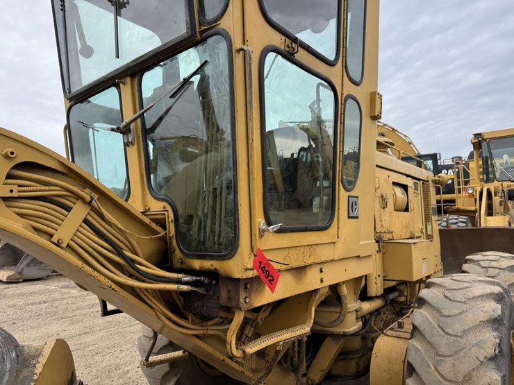 1974-caterpillar-140g-image-10