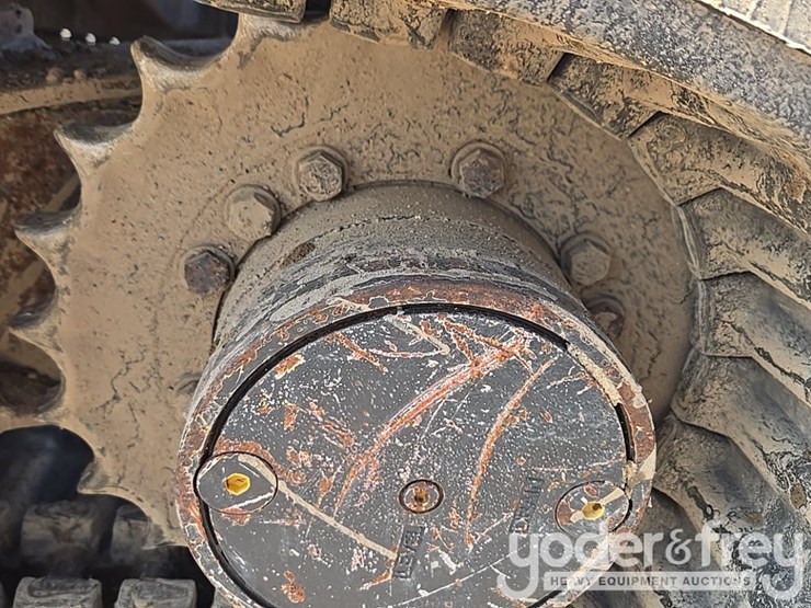 2020-deere-35g-image-22