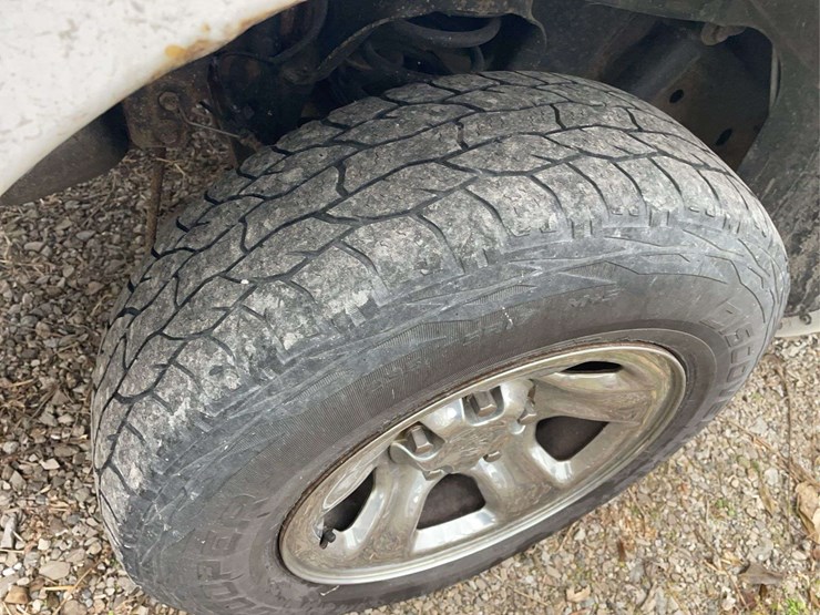 2010-dodge-crew-cab-pickup-image-8