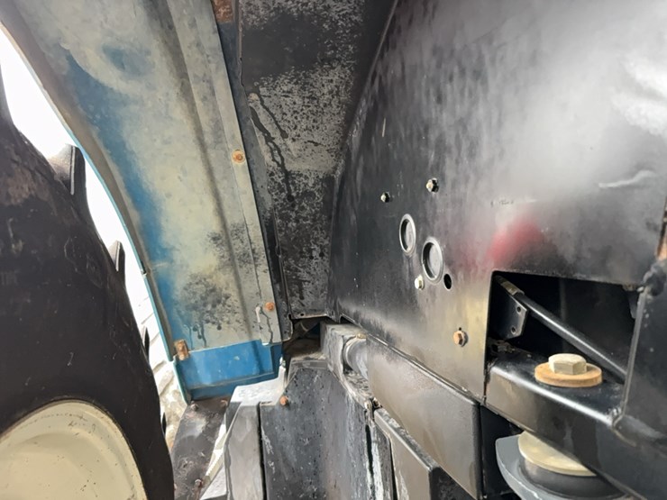 new-holland-8770-image-87