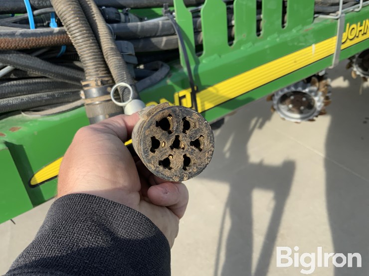 2009-john-deere-1770nt-ccs-image-15