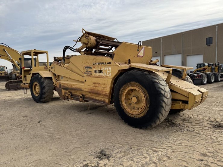 caterpillar-613b-image-3