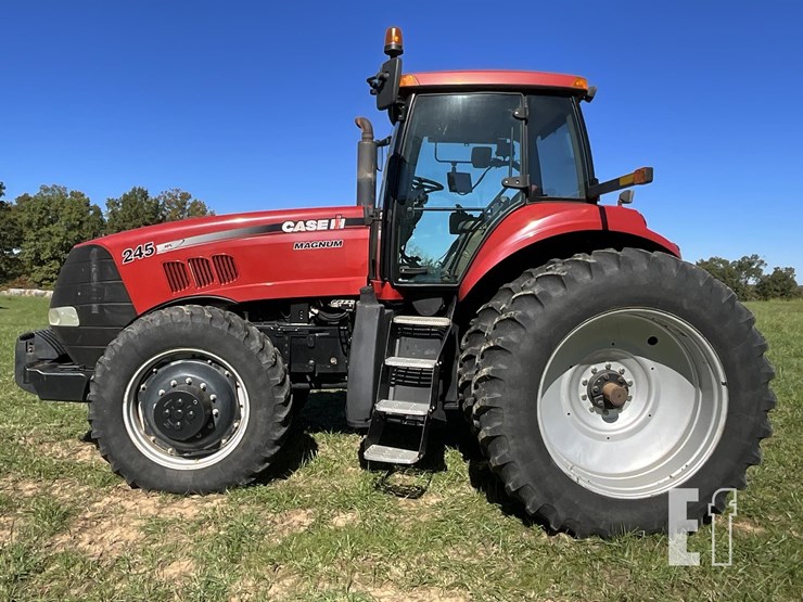 2010-case-ih-magnum-245-image-6