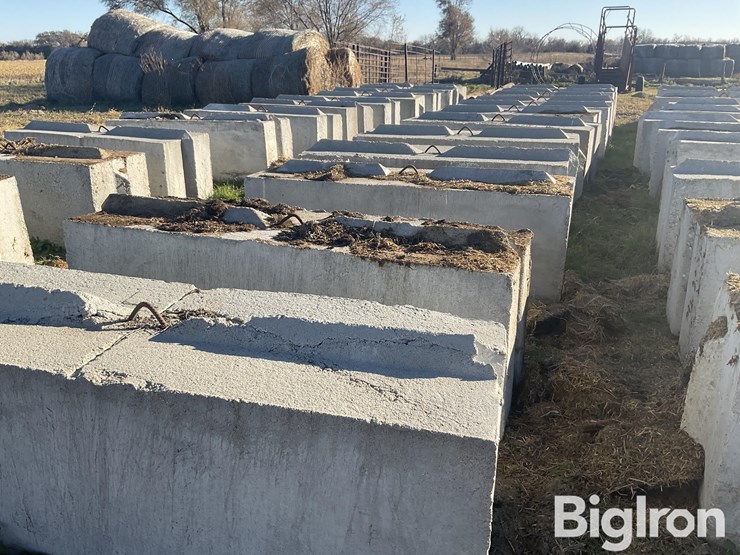 concrete-stackable-blocks-image-1