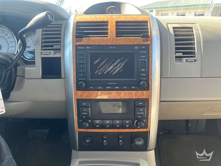 2007-chrysler-aspen-image-11