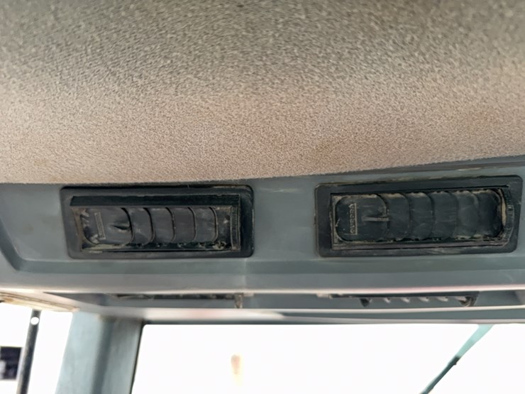 case-ih-7120-image-92