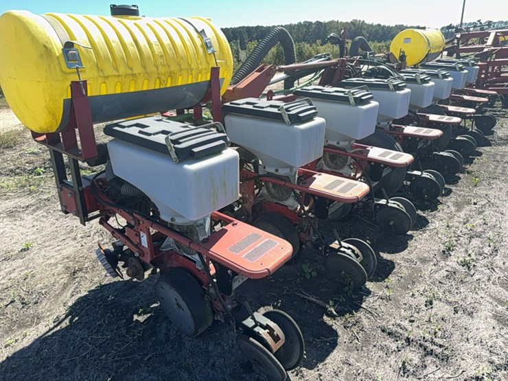 agco-white-8700-image-6