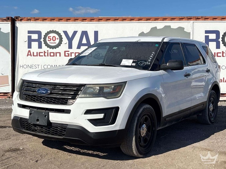 2017-ford-explorer-image-1