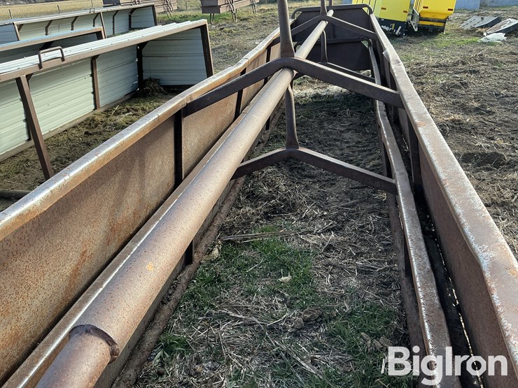 steel-bottomless-feed-bunks-image-12