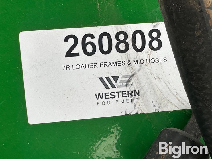 john-deere-7r-loader-brackets-image-12