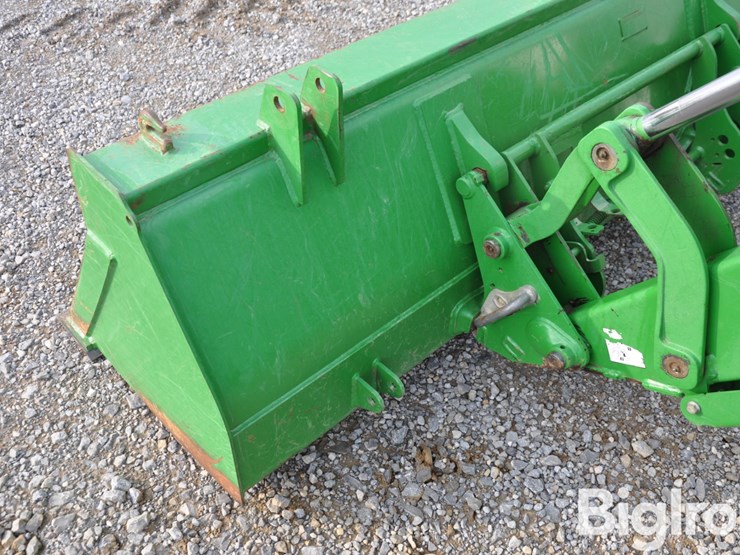 2019-john-deere-6110m-image-12