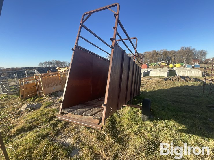 portable-livestock-chute-image-5