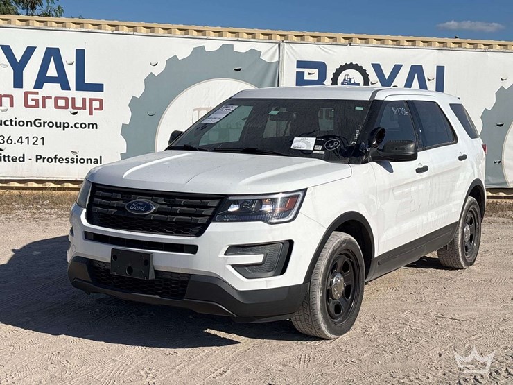 2017-ford-explorer-image-1