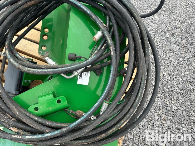 john-deere-7r-loader-brackets-image-8