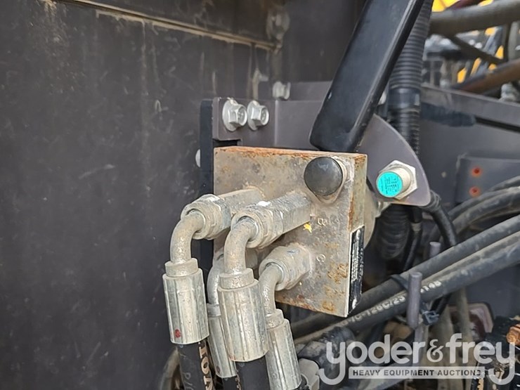 2019-volvo-ec200el-image-100