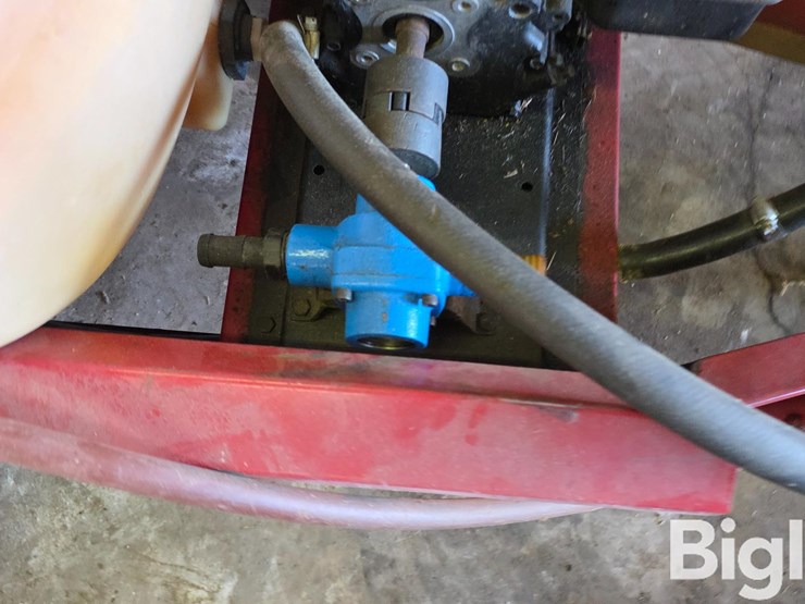 pull-type-yard-sprayer-image-15