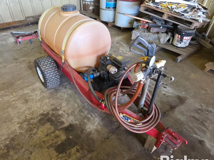 pull-type-yard-sprayer-image-3