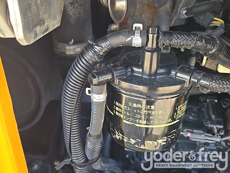 2019-deere-35g-image-48