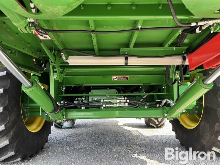 2024-john-deere-s780-image-15