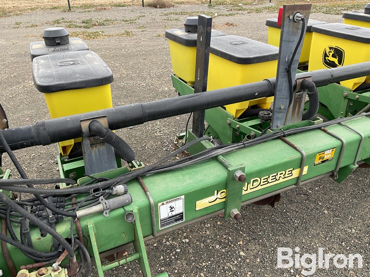 2002-john-deere-1700-image-17