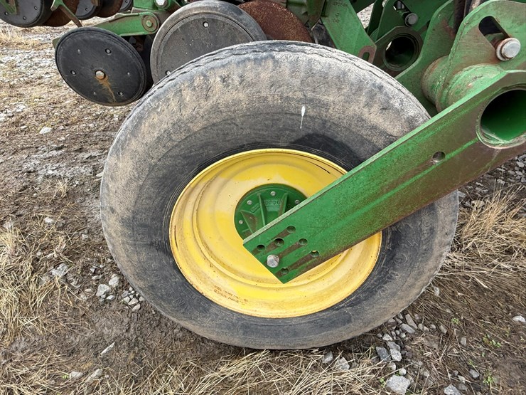 john-deere-1790-image-90