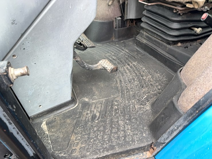 new-holland-8770-image-109