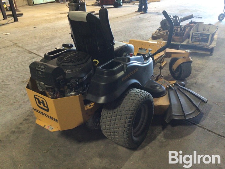 hustler-935833-lawnmower-image-7