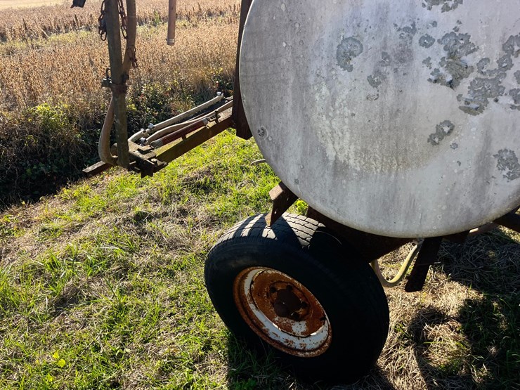 trailer-type-sprayer,-27’-folding-booms,-apprears-to-be-around-200-gallon,-located-at-276-jonestown-rd,-snow-hill-nc,-call-252-531-8061-for-more-info.-image-6