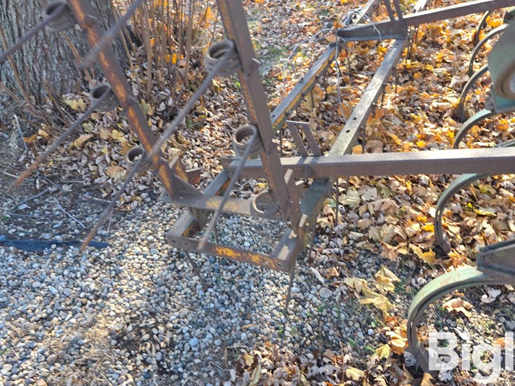 john-deere-18-image-12