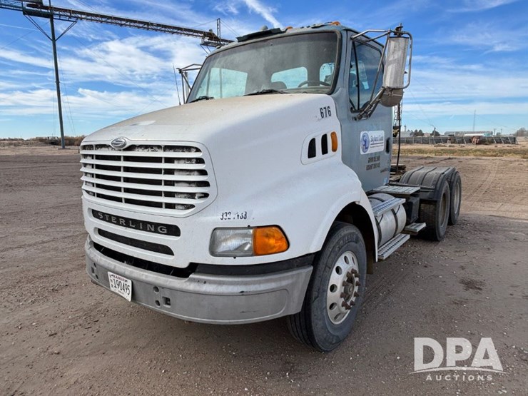 2000-caterpillar-10-image-14