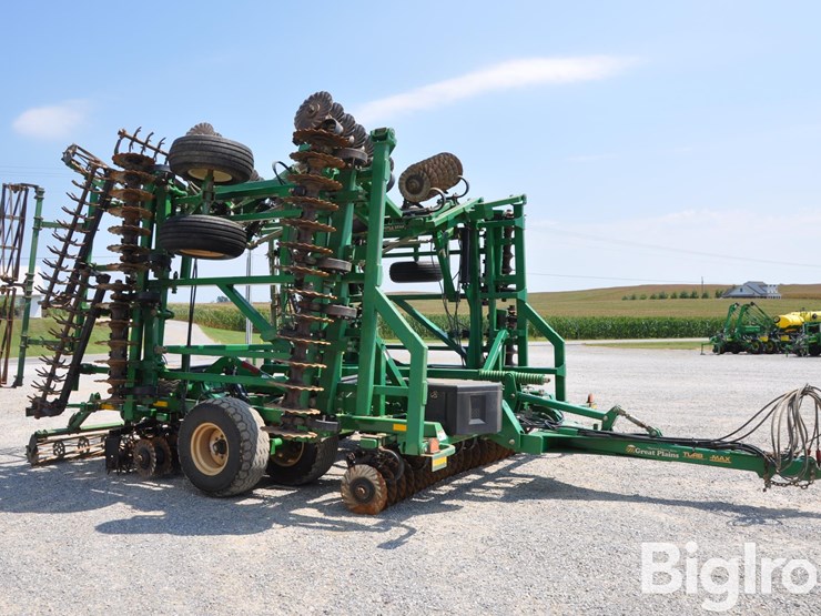 great-plains-4000tm-image-3