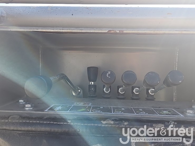 2023-nifty-lift-sp34-4x4-image-13