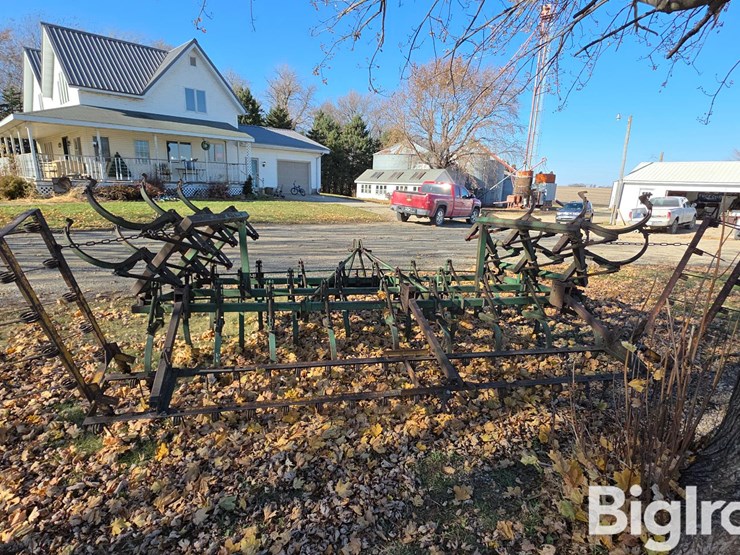 john-deere-18-image-6