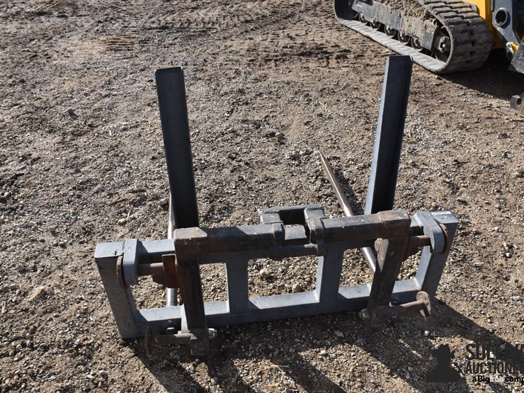 bale-spear-attachment-image-4