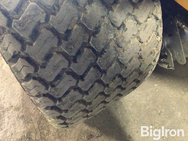 hustler-935833-lawnmower-image-16