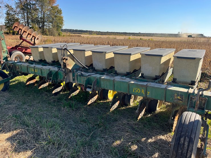 john-deere-7100-image-1