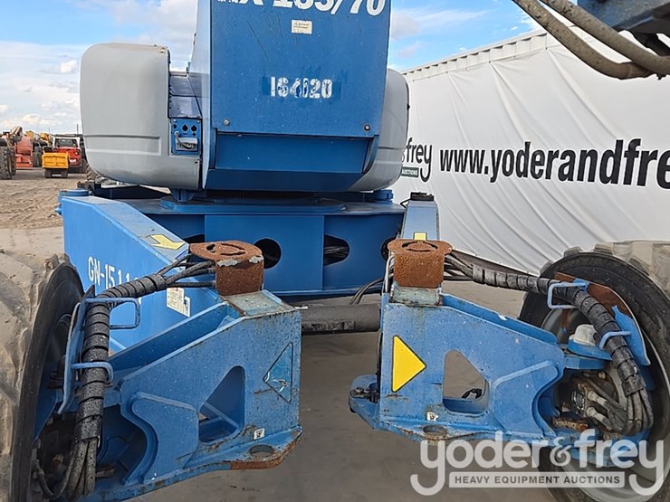 2015-genie-zx-135-image-54