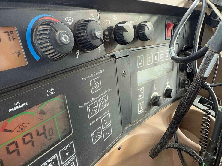 2005-john-deere-8520t-image-43