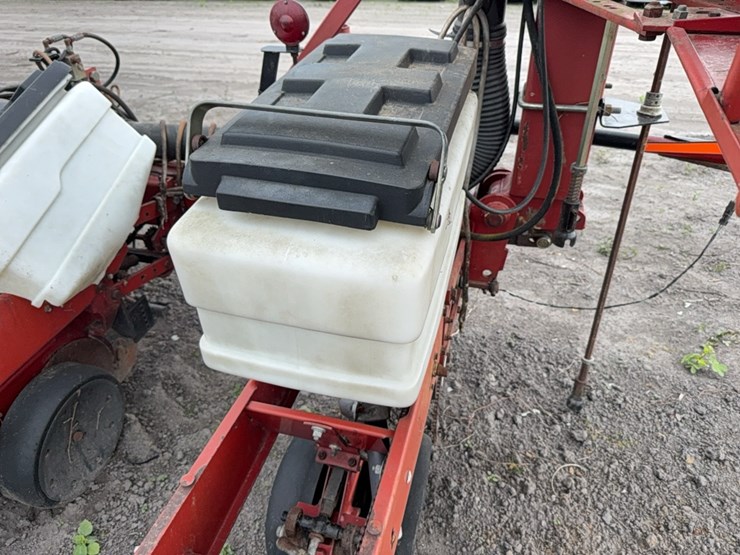 agco-white-8700-image-22