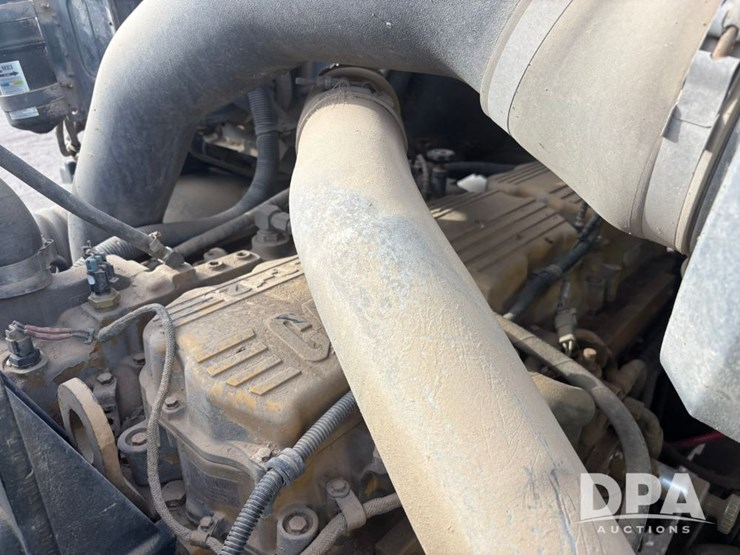 2000-caterpillar-10-image-51